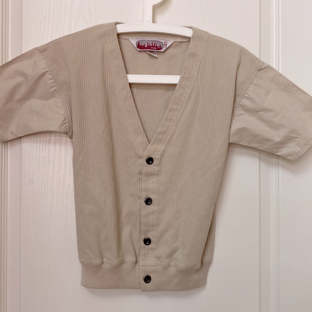 Big boy Short sleeve button up v-neck mixed media top